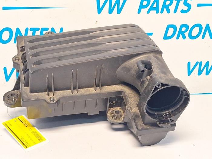 Begagnade Luftfilterhus Volkswagen Polo VI (AW1) 1.6 TDI 16V 80 Pris € 55,00 Marginaltabell erbjuds av VW Parts Dronten