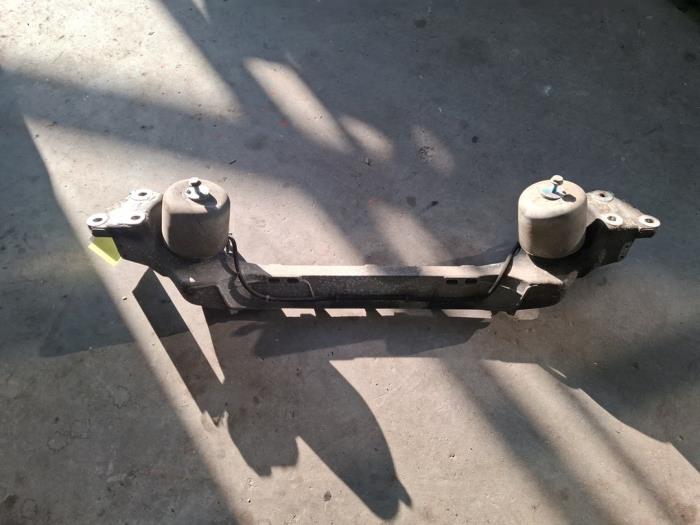 Gebrauchte Motorlager Volkswagen Phaeton (3D) 4.2 V8 40V 4Motion Preis € 70,00 Margenregelung angeboten von VW Parts Dronten