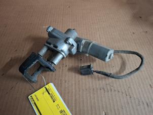Begagnade Motor, skjutdörr, höger Volkswagen Transporter T5 2.5 TDi 4Motion Pris € 75,00 Marginaltabell erbjuds av VW Parts Dronten