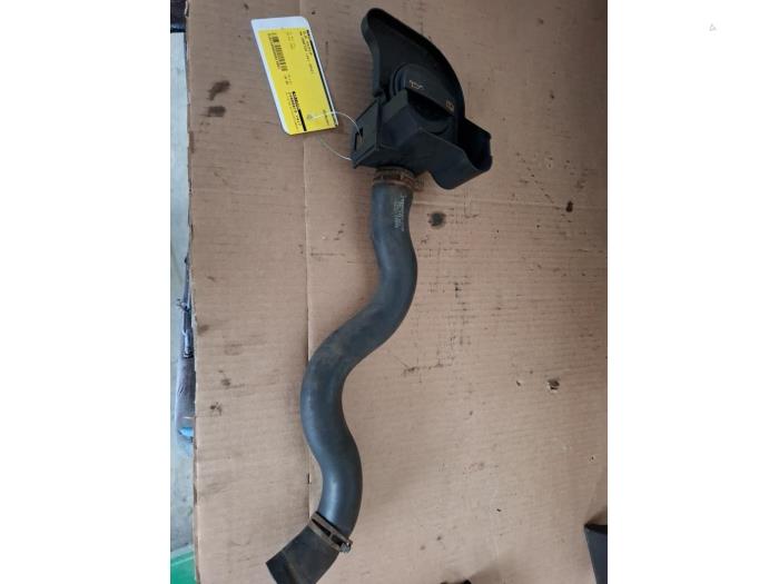 Begagnade Oljepåfyllningsrör Volkswagen Crafter 2.0 TDI 16V Pris € 30,00 Marginaltabell erbjuds av VW Parts Dronten