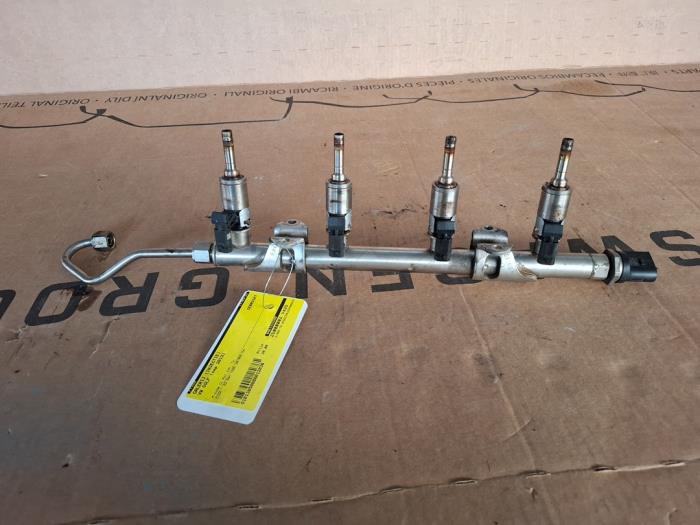 Usagé Système d'injection Volkswagen Golf VII Variant (AUVV) 1.2 TSI BlueMotion 16V Prix € 30,00 Règlement à la marge proposé par VW Parts Dronten
