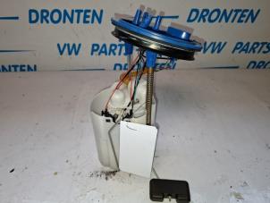 Usagé Pompe à carburant Volkswagen Polo VI (AW1) 1.0 TSI 12V Prix € 60,00 Règlement à la marge proposé par VW Parts Dronten