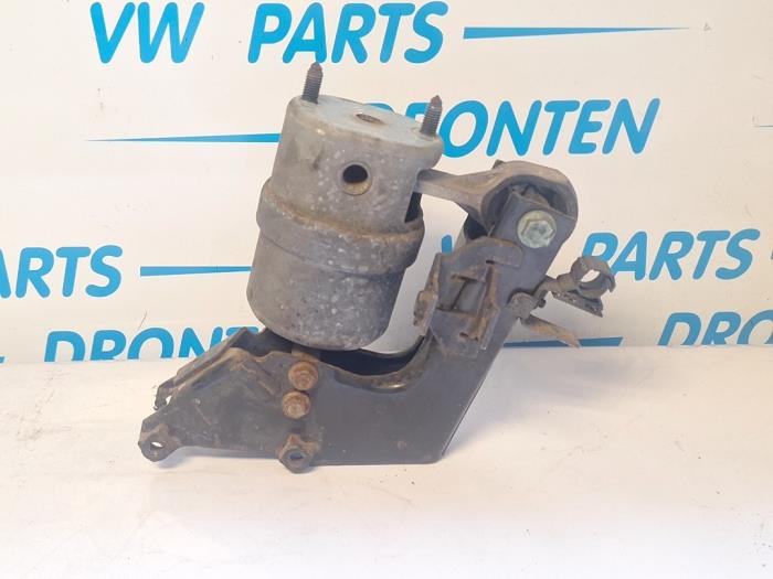 Used Engine mount Volkswagen Transporter T4 2.5 TDI Price € 45,00 Margin scheme offered by VW Parts Dronten