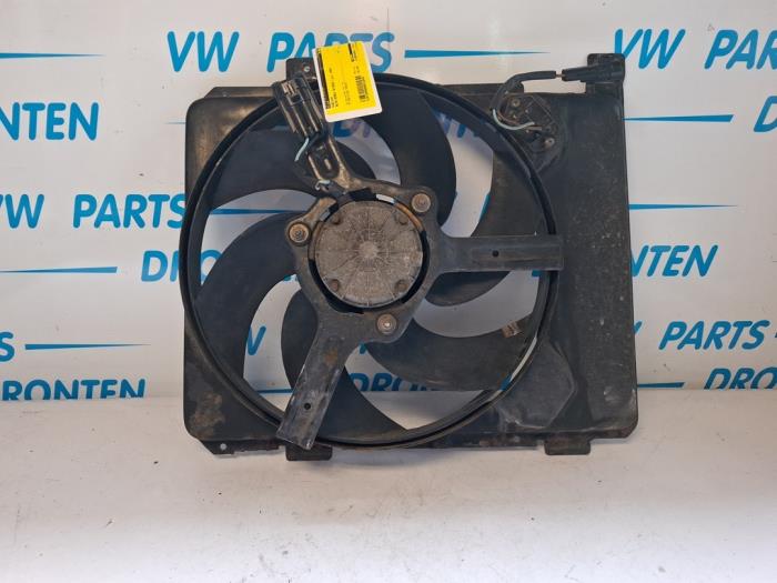 Używane Wentylator Alfa Romeo Spider (916) 2.0 16V Twin Spark Cena € 45,00 Procedura marży oferowane przez VW Parts Dronten