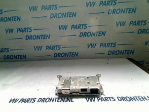 Używane Jednostka multimedialna Audi A4 Avant (B8) 2.0 TDI 16V Cena € 50,00 Procedura marży oferowane przez VW Parts Dronten