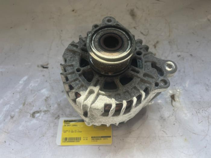 Usagé Alternateur Volkswagen Golf VI (5K1) 2.0 TDI 16V Prix € 35,00 Règlement à la marge proposé par VW Parts Dronten
