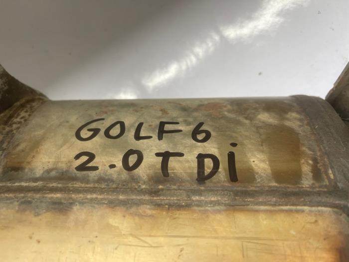 Usagé Catalyseur Volkswagen Golf VI (5K1) 2.0 TDI 16V Prix € 250,00 Règlement à la marge proposé par VW Parts Dronten