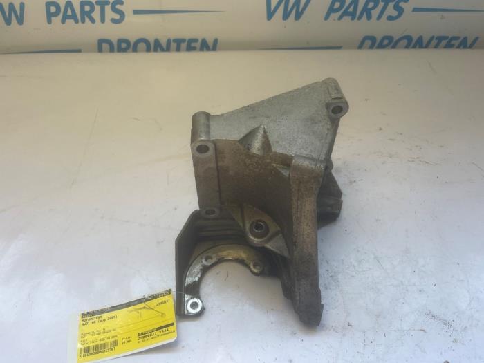 Used Engine mount Audi A8 (D3) 3.7 V8 40V Quattro Price € 20,00 Margin scheme offered by VW Parts Dronten