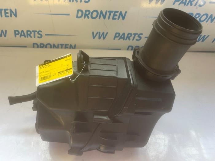 Gebrauchte Luftfiltergehäuse Audi A8 (D3) 3.7 V8 40V Quattro Preis € 20,00 Margenregelung angeboten von VW Parts Dronten
