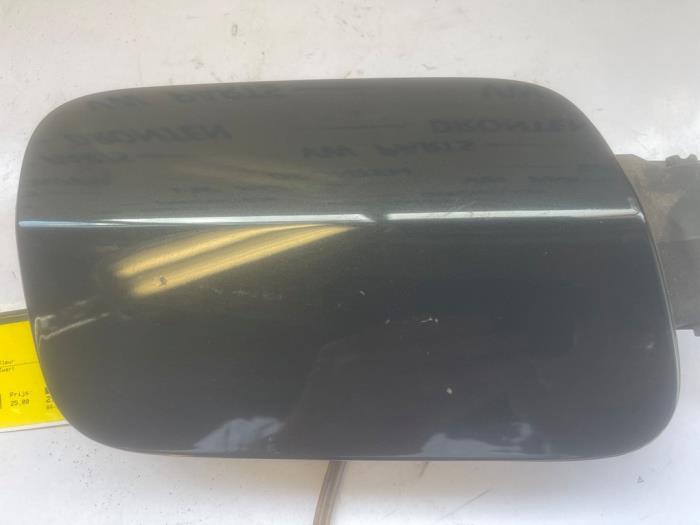 Begagnade Tanklucka Audi A8 (D3) 3.7 V8 40V Quattro Pris € 25,00 Marginaltabell erbjuds av VW Parts Dronten