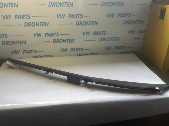 Używane Parawan Audi A8 (D3) 3.7 V8 40V Quattro Cena € 30,00 Procedura marży oferowane przez VW Parts Dronten