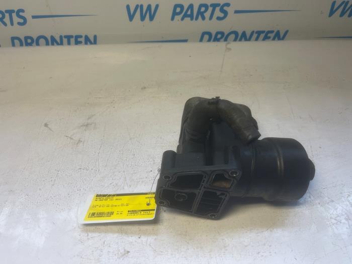 Gebrauchte Ölfiltergehäuse Volkswagen Crafter 2.0 TDI 16V Preis € 25,00 Margenregelung angeboten von VW Parts Dronten