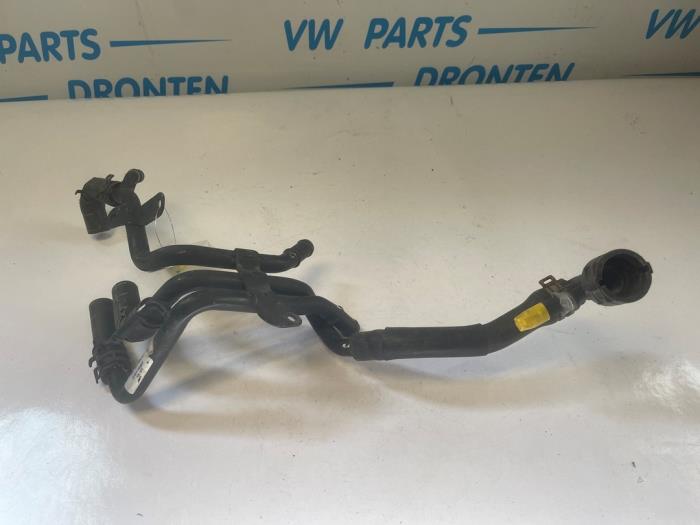 Begagnade Vattenrör Volkswagen Caddy IV 2.0 TDI 75 Pris € 42,35 Inklusive moms erbjuds av VW Parts Dronten