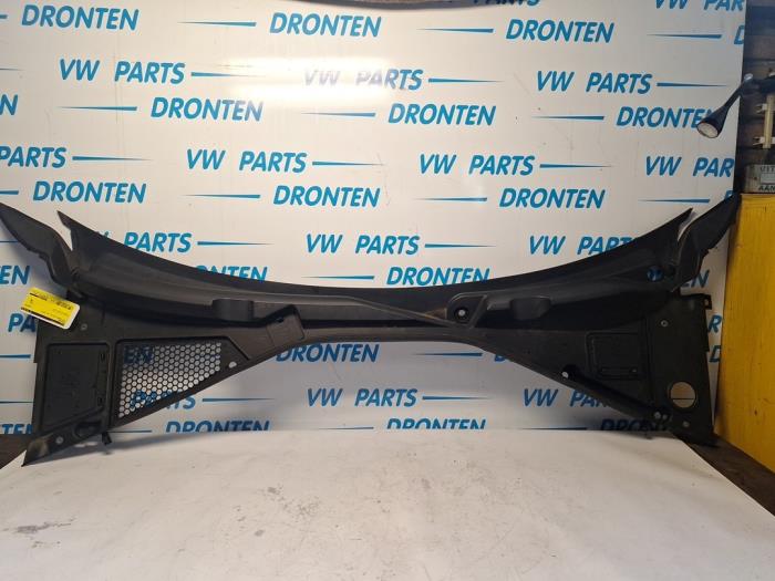 Używane Parawan Alfa Romeo Giulia (952) 2.2d 180 16V Cena € 70,00 Procedura marży oferowane przez VW Parts Dronten