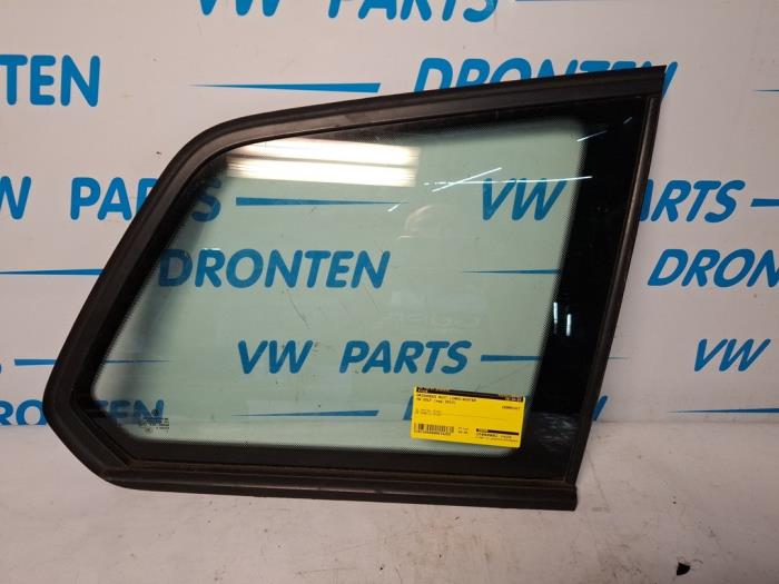 Usados Ventanilla triangular izquierda detrás Volkswagen Golf VII Variant (AUVV) 1.2 TSI BlueMotion 16V Precio € 60,00 Norma de margen ofrecido por VW Parts Dronten