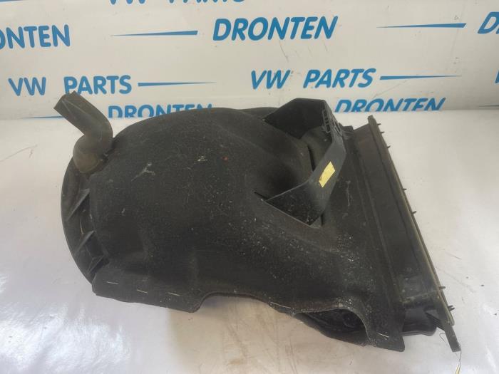 Begagnade Lufttratt Volkswagen Crafter (SY) 2.0 TDI FWD Pris € 30,00 Marginaltabell erbjuds av VW Parts Dronten