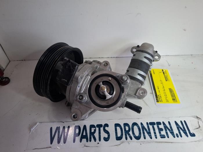 Używane Pompa wodna Kia Xceed 1.6 GDI PHEV Cena € 75,00 Procedura marży oferowane przez VW Parts Dronten