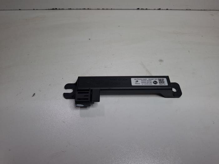 Używane Antena (rózne) Kia Xceed 1.6 GDI PHEV Cena € 20,00 Procedura marży oferowane przez VW Parts Dronten