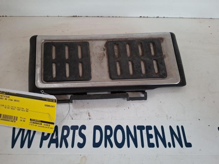 Gebrauchte Fußstütze Audi A3 Limousine (8VS/8VM) 2.0 TDI 16V Preis € 10,00 Margenregelung angeboten von VW Parts Dronten