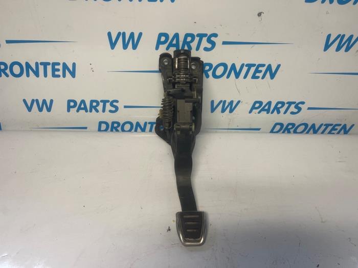 Używane Pedal sprzegla Audi A3 Limousine (8VS/8VM) 2.0 TDI 16V Cena € 45,00 Procedura marży oferowane przez VW Parts Dronten