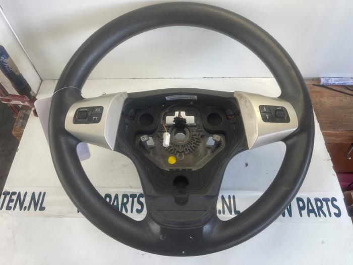 Begagnade Ratt Opel Corsa D 1.2 16V Pris € 40,00 Marginaltabell erbjuds av VW Parts Dronten
