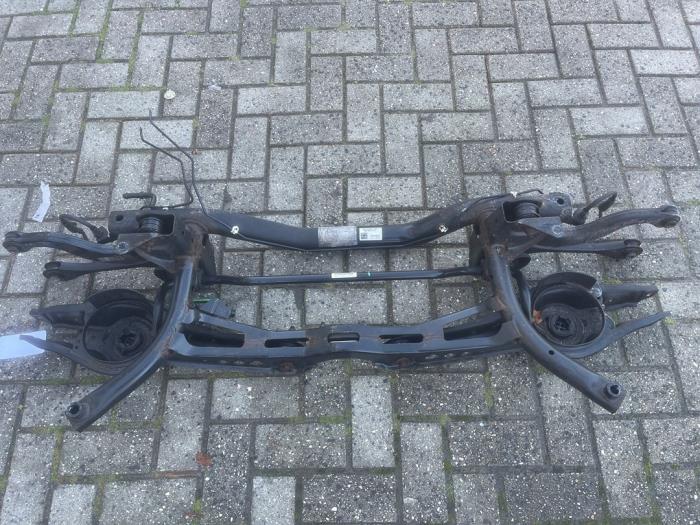 Begagnade Underram Audi A3 Limousine (8VS/8VM) 2.0 TDI 16V Pris € 150,00 Marginaltabell erbjuds av VW Parts Dronten