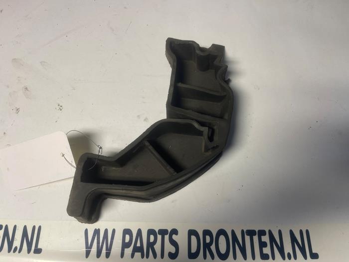 Używane Parawan Alfa Romeo Spider (916) 2.0 16V Twin Spark Cena € 15,00 Procedura marży oferowane przez VW Parts Dronten