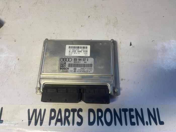 Używane Komputer sterowania silnika Audi A4 Avant (B7) 2.0 20V Cena € 70,00 Procedura marży oferowane przez VW Parts Dronten
