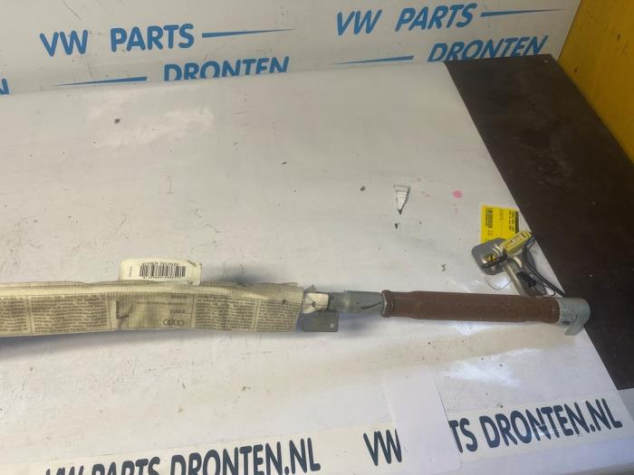 Używane Kurtyna lewa Audi A8 (D3) 3.7 V8 40V Quattro Cena € 30,00 Procedura marży oferowane przez VW Parts Dronten