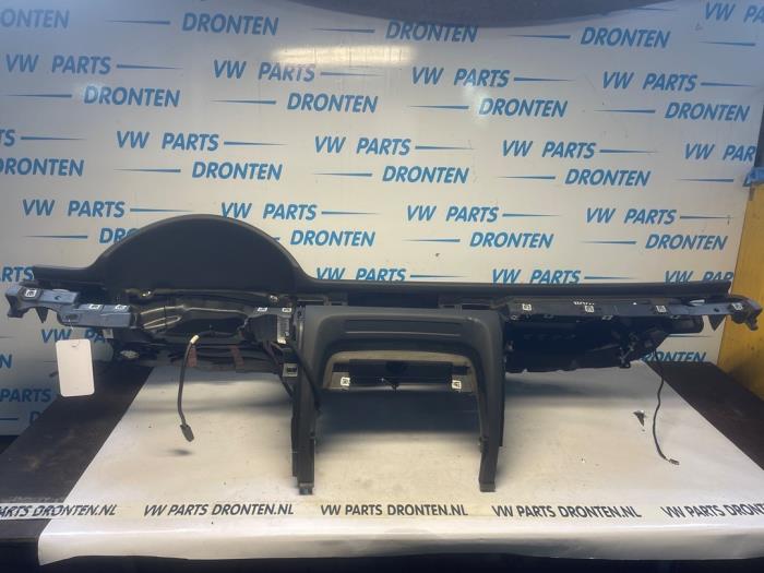 Używane Panel Audi A8 (D3) 3.7 V8 40V Quattro Cena € 250,00 Procedura marży oferowane przez VW Parts Dronten