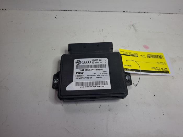 Używane Modul hamulca postojowego Audi A8 (D3) 3.7 V8 40V Quattro Cena € 115,00 Procedura marży oferowane przez VW Parts Dronten