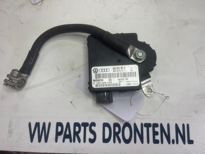 Begagnade Batterikontrollmodul Audi A8 (D3) 3.7 V8 40V Quattro Pris € 60,00 Marginaltabell erbjuds av VW Parts Dronten