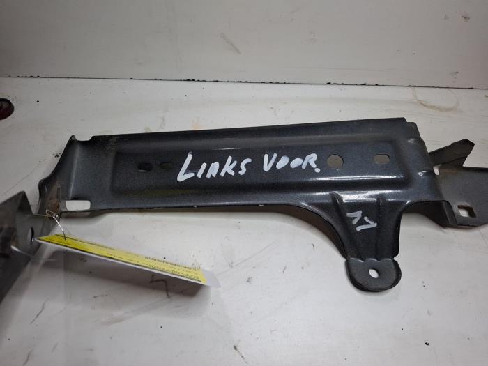 Usagé Support (divers) Alfa Romeo Stelvio (949) 2.2d 16V 210 Q4 Prix € 15,00 Règlement à la marge proposé par VW Parts Dronten
