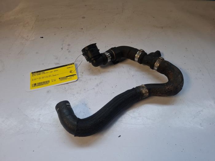 Begagnade Kylarslang Alfa Romeo Stelvio (949) 2.2d 16V 210 Q4 Pris € 30,00 Marginaltabell erbjuds av VW Parts Dronten