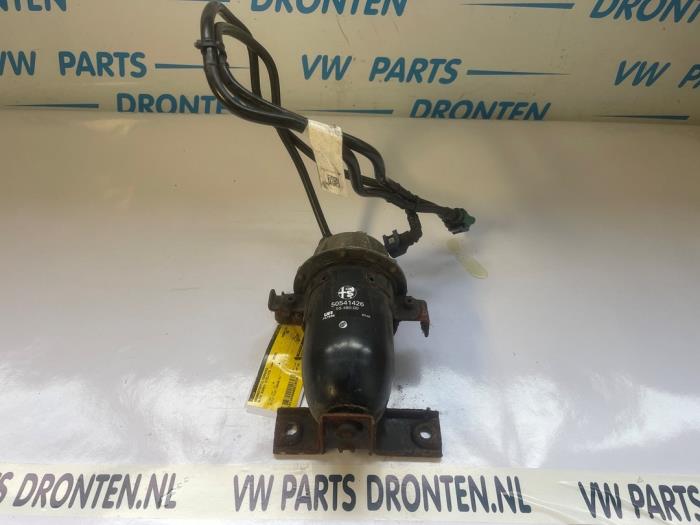 Begagnade Bränslefilterhus Alfa Romeo Stelvio (949) 2.2d 16V 210 Q4 Pris € 40,00 Marginaltabell erbjuds av VW Parts Dronten