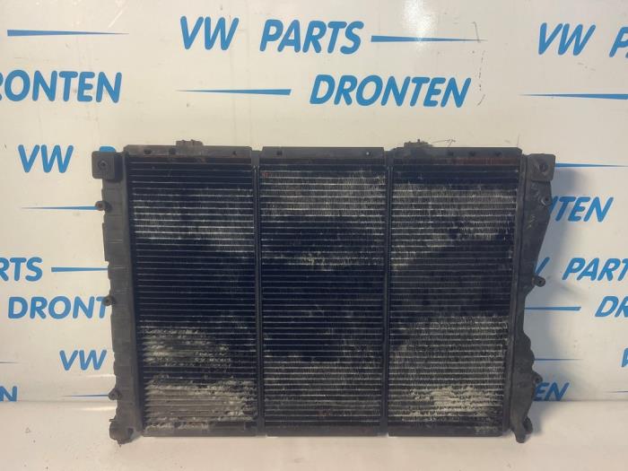 Used Radiator Alfa Romeo Spider (916) 2.0 16V Twin Spark Price € 65,00 Margin scheme offered by VW Parts Dronten