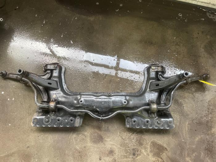 Used Subframe Alfa Romeo Spider (916) 2.0 16V Twin Spark Price € 150,00 Margin scheme offered by VW Parts Dronten