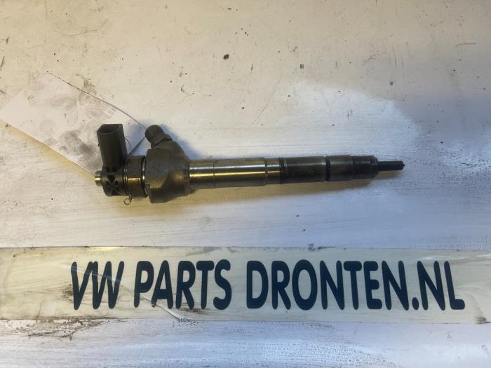 Usagé Injecteurs Volkswagen Caddy IV 2.0 TDI 102 Prix € 25,00 Règlement à la marge proposé par VW Parts Dronten