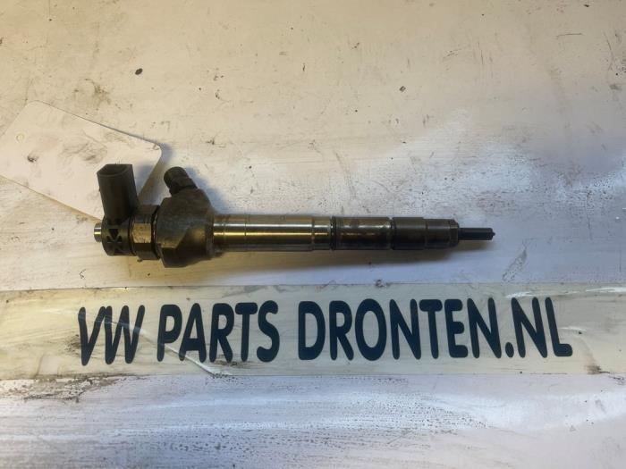 Usagé Injecteurs Volkswagen Caddy IV 2.0 TDI 102 Prix € 25,00 Règlement à la marge proposé par VW Parts Dronten