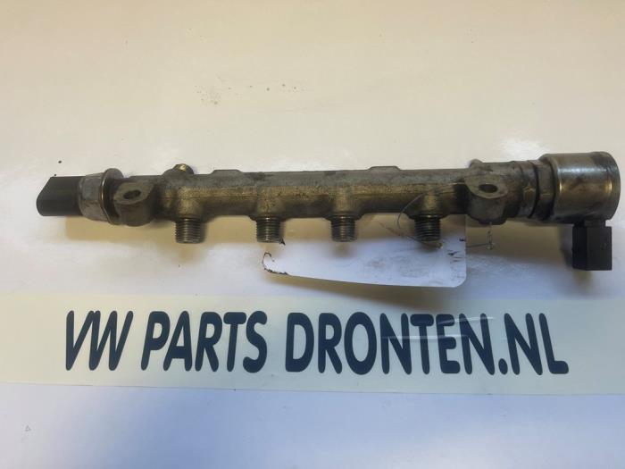Usagé Système d'injection Volkswagen Caddy IV 2.0 TDI 102 Prix € 35,00 Règlement à la marge proposé par VW Parts Dronten