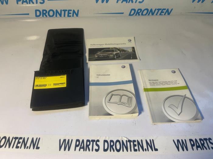 Używane Instrukcja Volkswagen Up! (121) 1.0 12V 60 Cena € 20,00 Procedura marży oferowane przez VW Parts Dronten