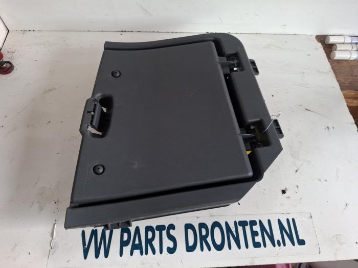 Begagnade Förvaringsfack Fiat 500 (312) 0.9 TwinAir 80 Pris € 15,00 Marginaltabell erbjuds av VW Parts Dronten