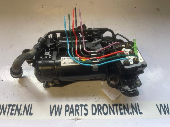 Begagnade Luftpump (fjädring) Volkswagen Phaeton (3D) 6.0 W12 48V 4Motion Pris € 175,00 Marginaltabell erbjuds av VW Parts Dronten