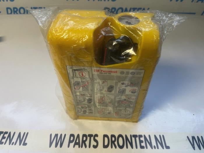 Begagnade Däckpump Volkswagen Phaeton (3D) 6.0 W12 48V 4Motion Pris € 45,00 Marginaltabell erbjuds av VW Parts Dronten