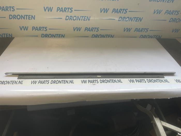Gebrauchte Türleiste Audi A8 (D3) 3.7 V8 40V Quattro Preis € 20,00 Margenregelung angeboten von VW Parts Dronten
