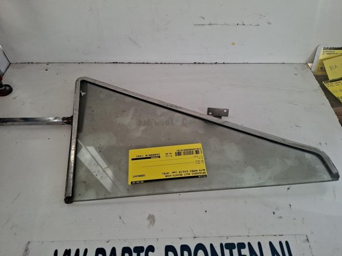 Usados Ventanilla triangular derecha delante Alfa Romeo Giulia (105/115) 1600 Super Precio € 30,00 Norma de margen ofrecido por VW Parts Dronten