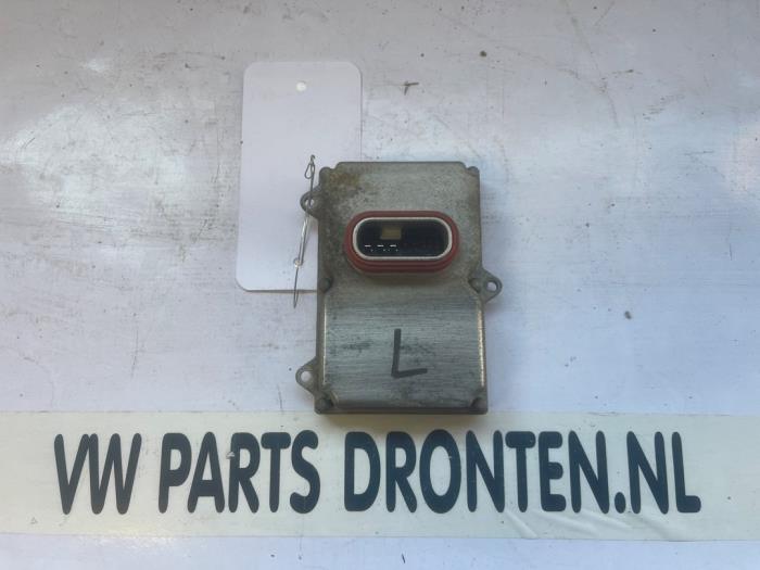 Usagé Ordinateur éclairage Audi A8 (D3) 4.2 V8 40V Quattro Prix € 35,00 Règlement à la marge proposé par VW Parts Dronten
