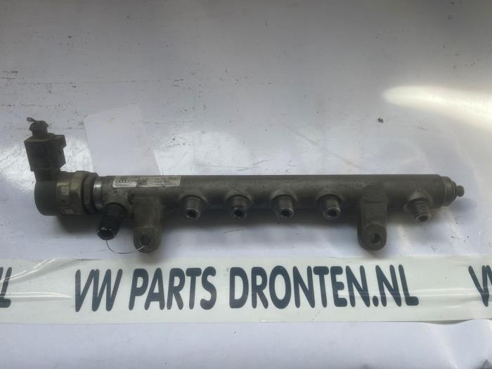Usagé Système d'injection Audi A4 Avant (B8) 2.0 TDI 16V Prix € 125,00 Règlement à la marge proposé par VW Parts Dronten