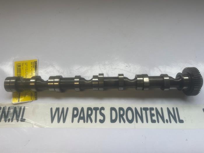 Usagé Arbre à cames Audi A4 Avant (B8) 2.0 TDI 16V Prix € 100,00 Règlement à la marge proposé par VW Parts Dronten