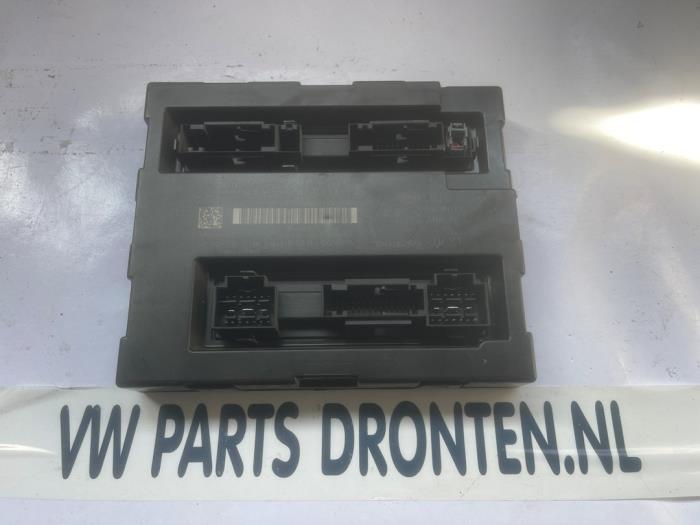 Used Body control computer Audi A4 Avant (B8) 2.0 TDI 16V Price € 45,00 Margin scheme offered by VW Parts Dronten